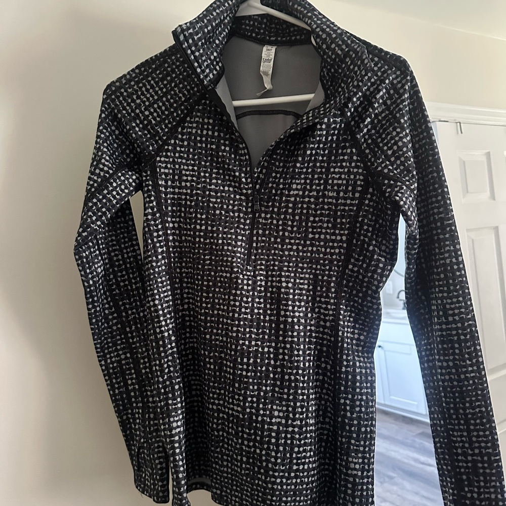 Under Armour Black and White Performance Sweatshirt